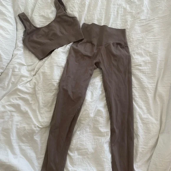 Workout Set - Picture 1 of 1